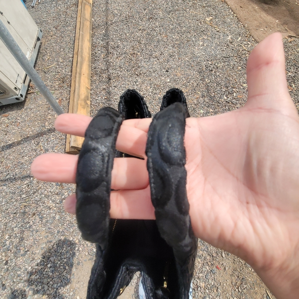 Prada Black Quilted Handbag - Picture 13 of 16